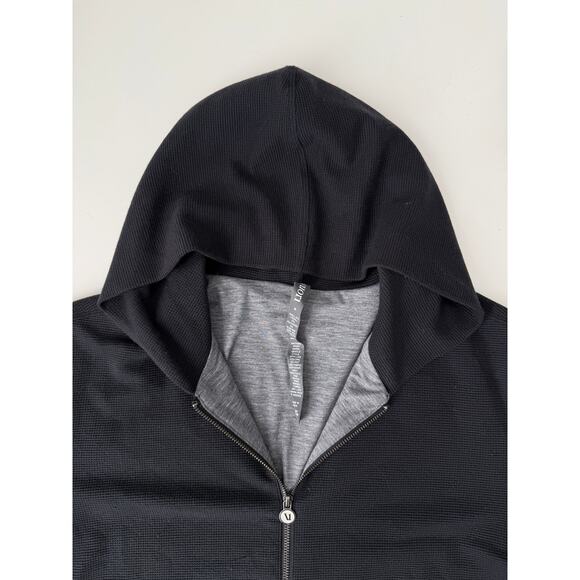 Vuori Men's black performance waffle zip hoodie - size medium - Picture 5 of 5